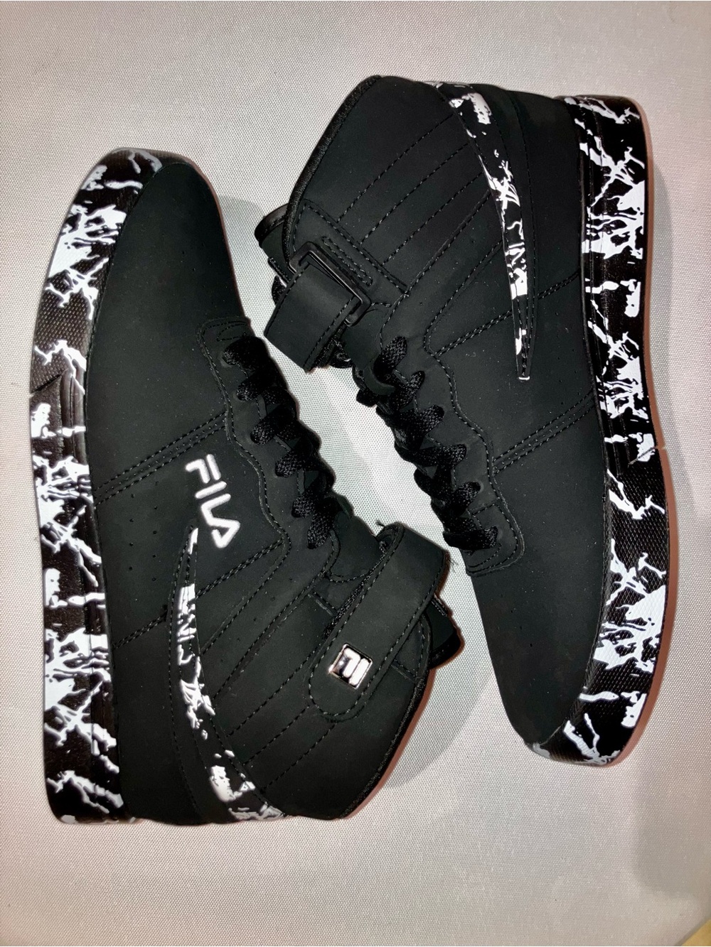 New without Tags Fila Vulc 13 Marble high-top sneaker women size 7 Black/White - Picture 11 of 12